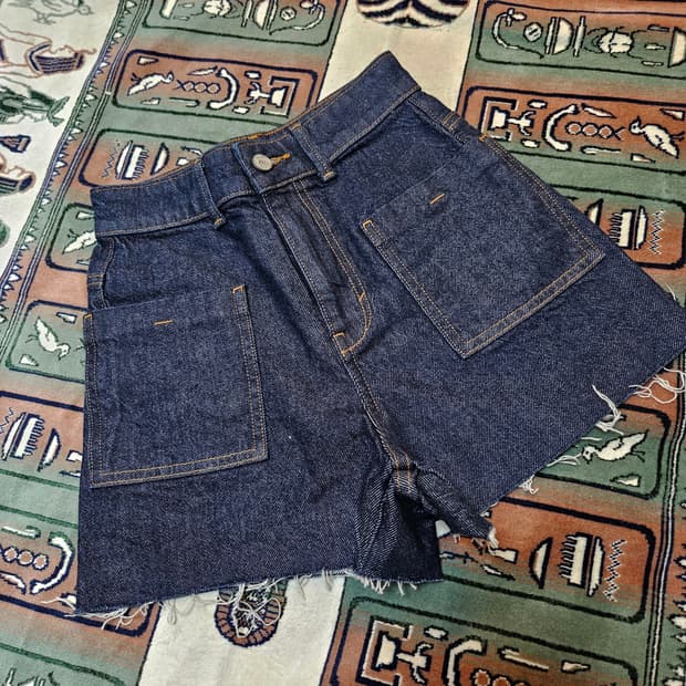 자라(ZARA) 하이웨스트 데님 숏 반팬츠 eur34