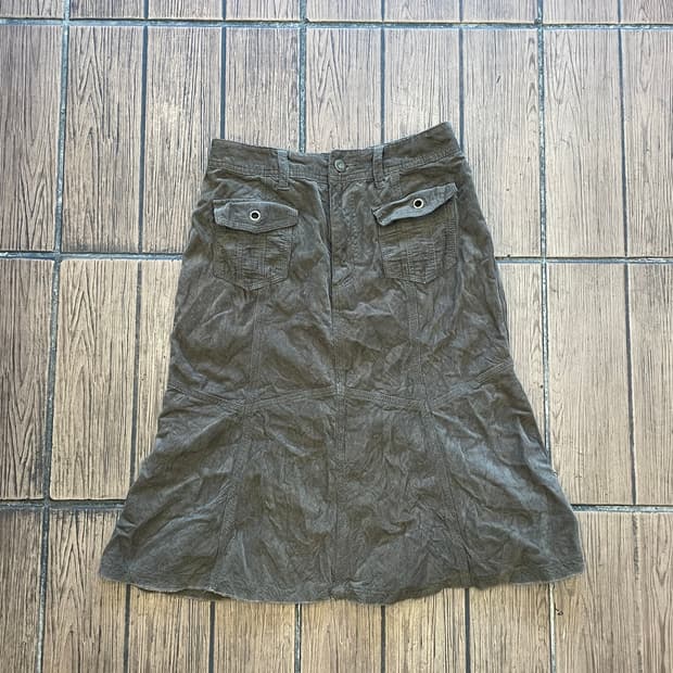 일본빈티지 핀터깔y2k 펑크긱시크보헤미안 골덴 미디스커트