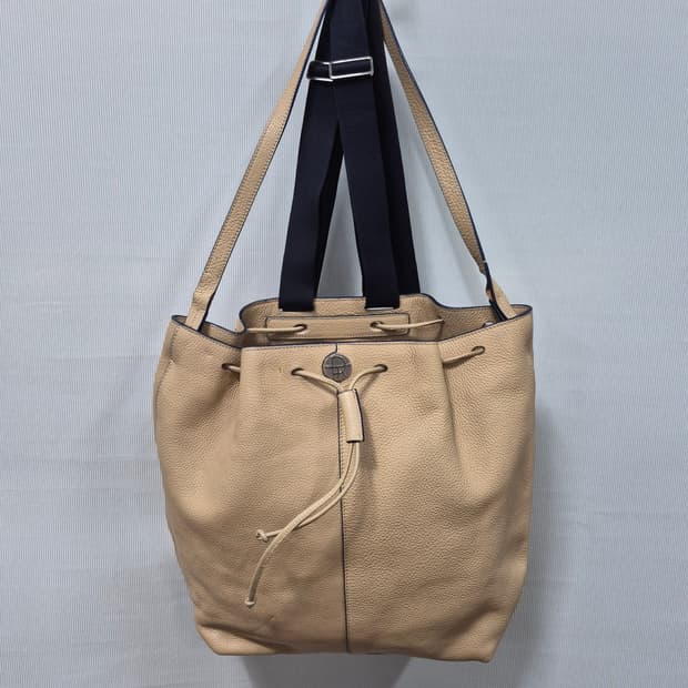 더로우 버킷백 백팩