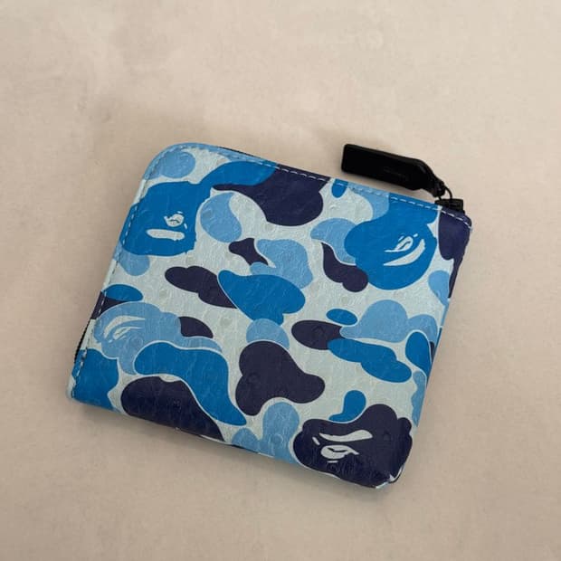 CAMO MINI ZIPPED WALLET  카모 미니 지퍼 지갑
