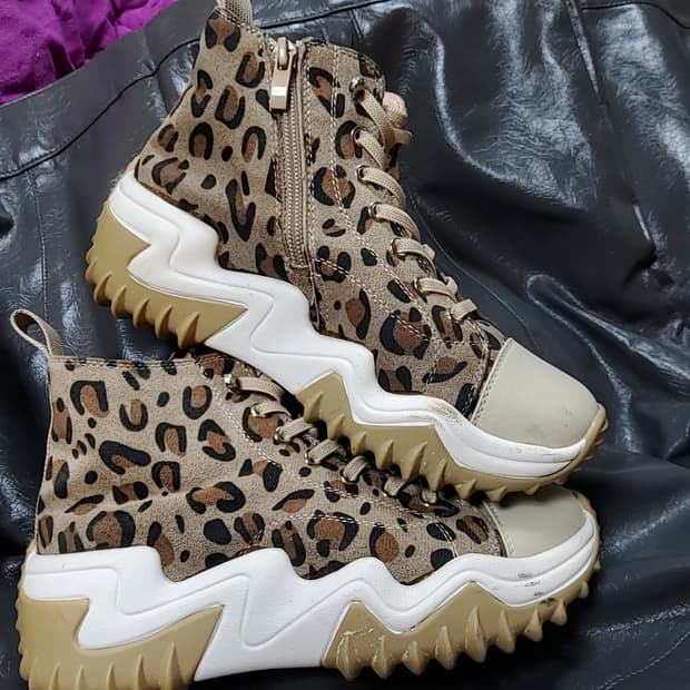 레오파드 하이탑 스니커즈 235