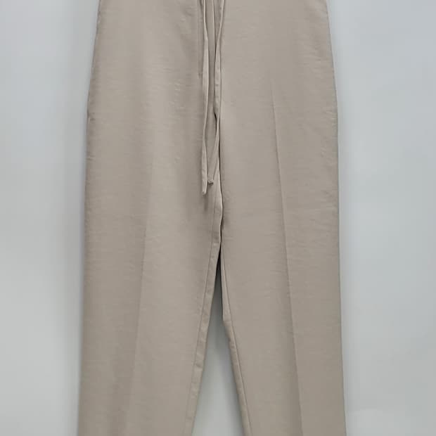 DKNY 23SS 한섬 DKNY 뒷밴딩 슬랙스 / 여 XS 크림
