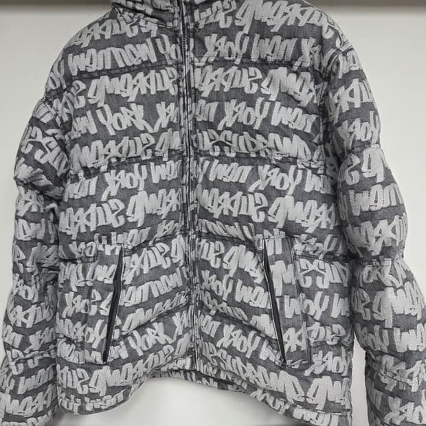 희귀매물)슈프림 자카드 패딩 푸퍼M 