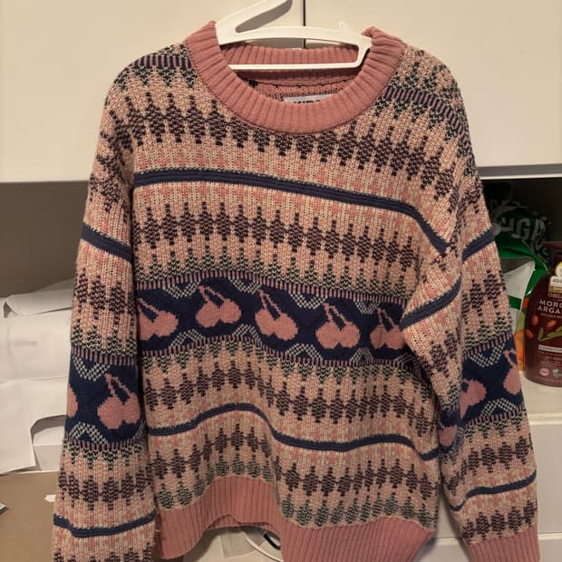 키르시 핑크 체리 니트