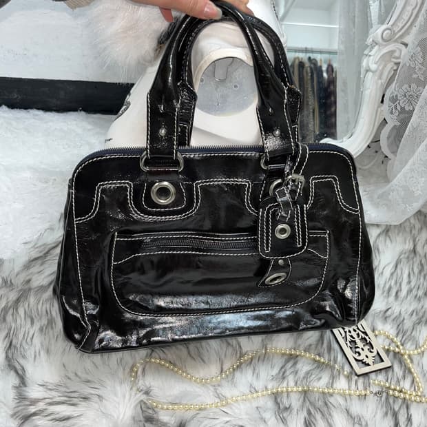 빈티지 글로시 스티치 포인트 토트백