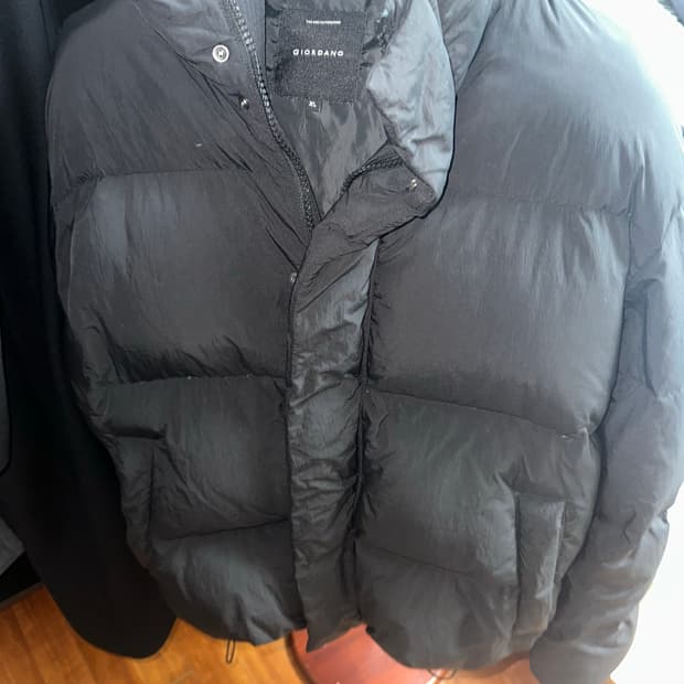지오다노 패딩 블랙
