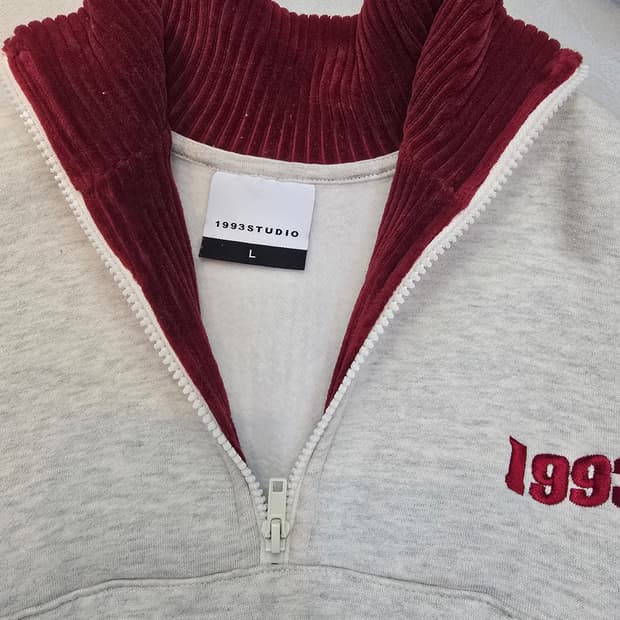 1993스튜디오 반집업 맨투맨 L 오트밀 .초록색