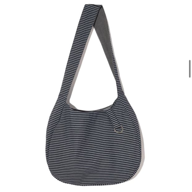 잇자바이브 크로스백