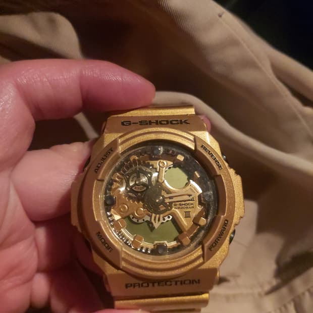 쥐샥 금색 시계