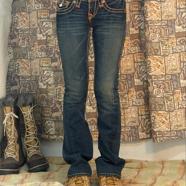 TRUE RELIGION 여성 부츠컷 데님 팬츠