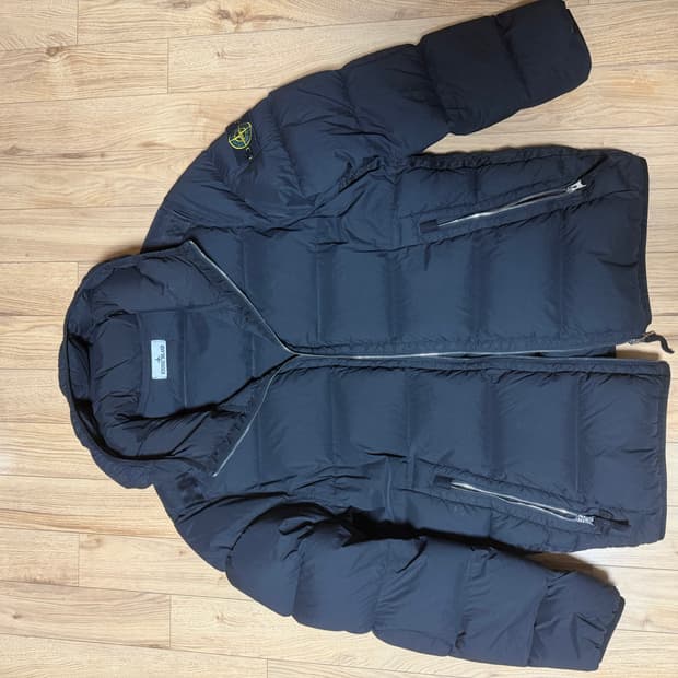 스톤아일랜드 패딩