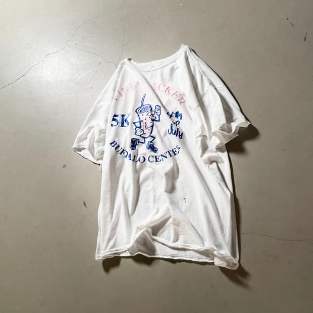 90’s GILDAN Graphic tee