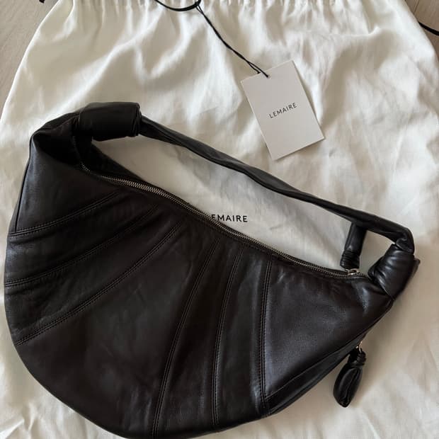 르메르 포춘 크로와상백 소프트 나파레더 다크초콜렛 (미니 X)