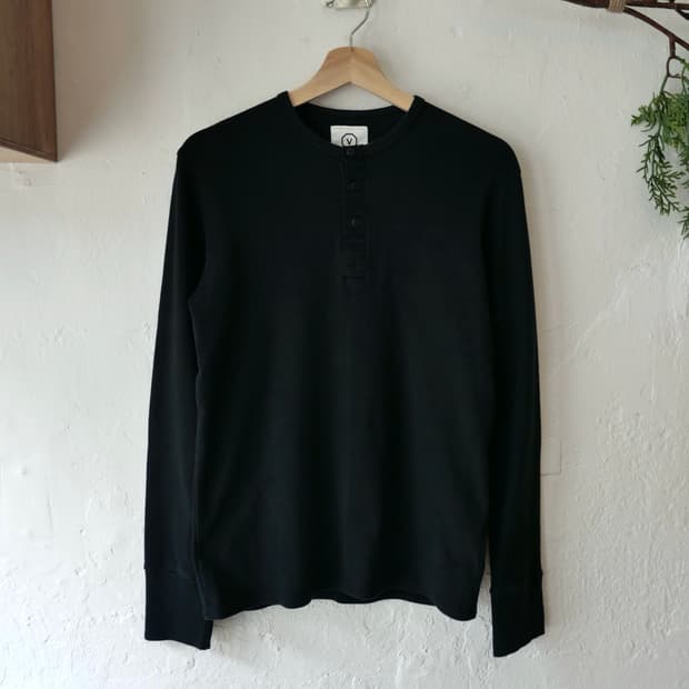 비즈빔 헨리넥 롱슬리브 