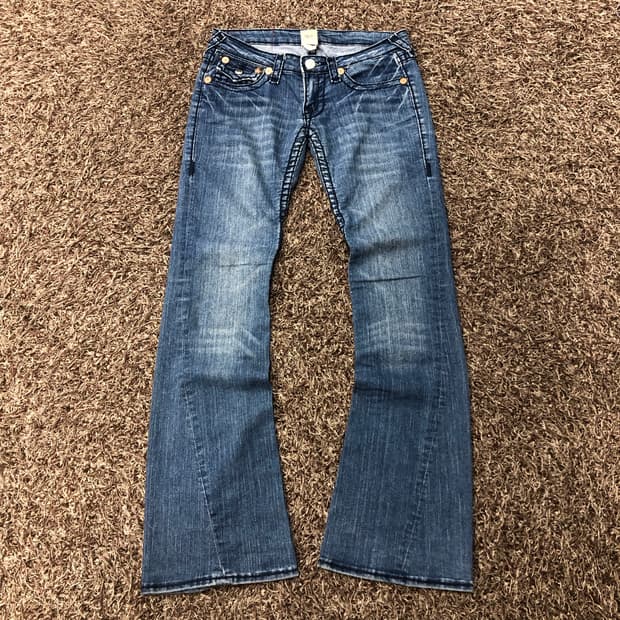 트루릴리전 조이 슈퍼티 워싱 부츠컷 데님 팬츠