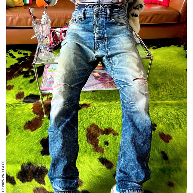 2000s DIESEL Italy NARROT Denim Pants