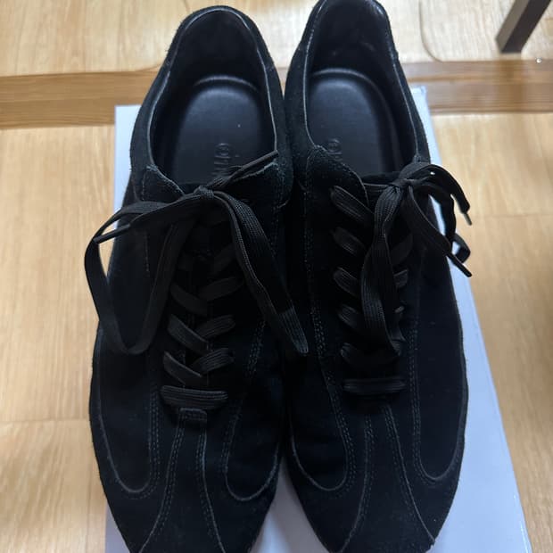 페몬트 블랙 스웨이드