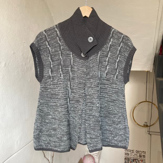 울 79% 레이어드 반팔 니트