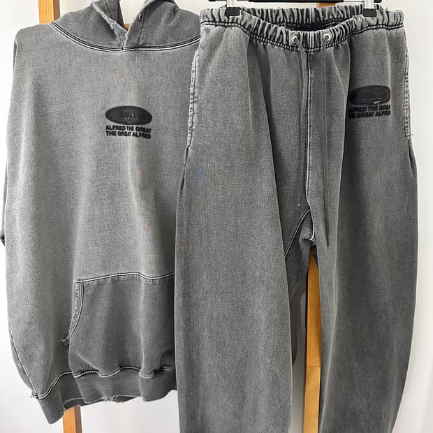 헤리티지플로스 알프레드 후드티 + 바지 트레이닝 세트(사이즈 XL)