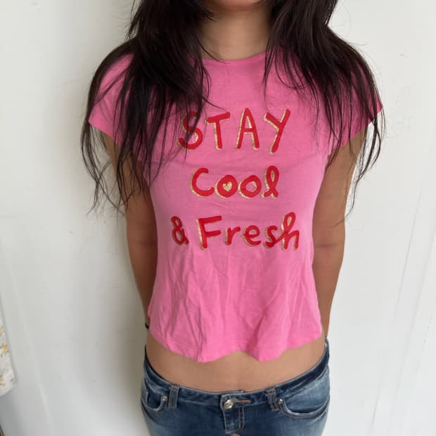 pink top