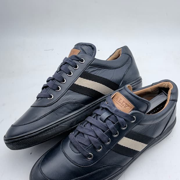 정품)발리스니커즈255