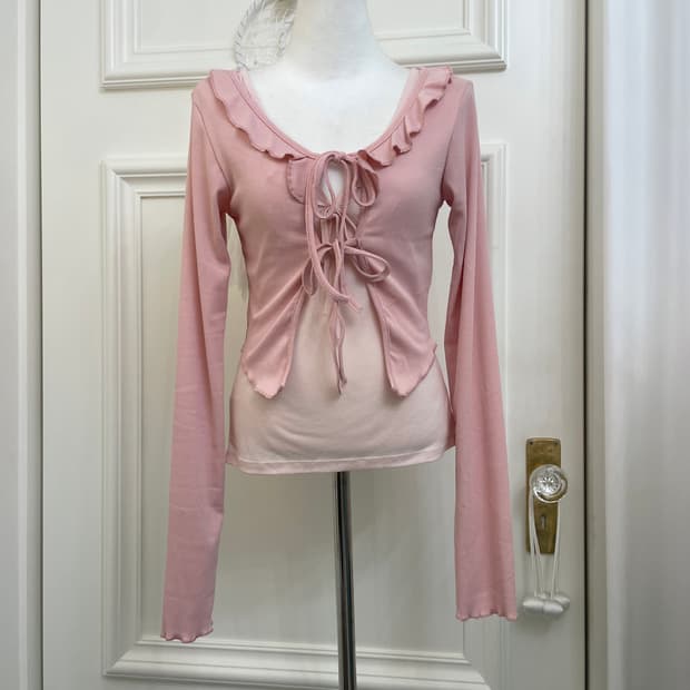 pink bow point crop cardigan&ruffle shir