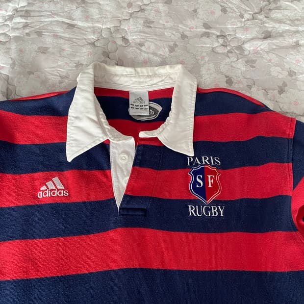 아디다스 럭비티