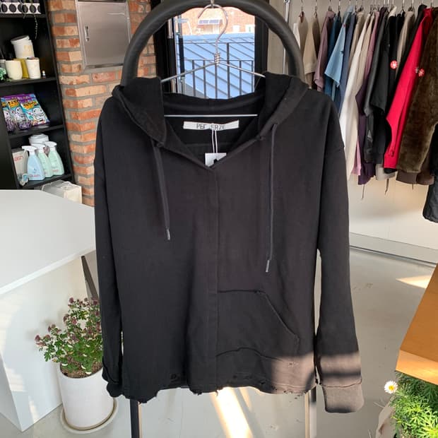 Perverze 퍼버즈 후드