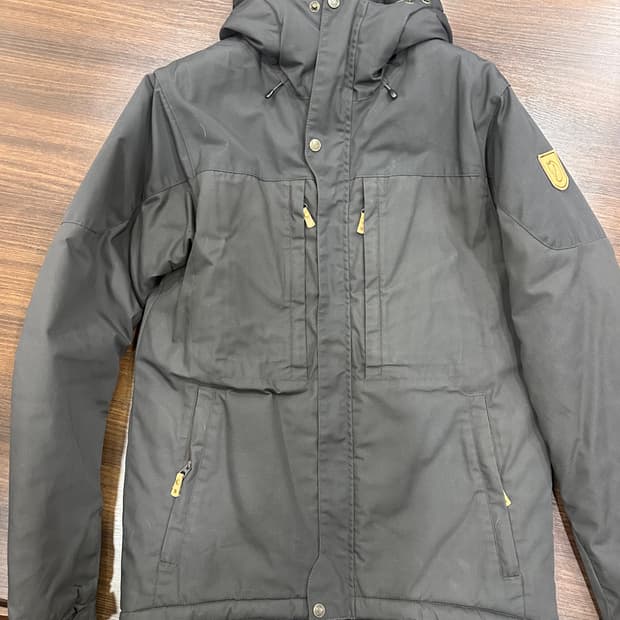 피엘라벤 스콕스 패디드 자켓 남자 S