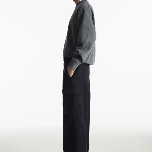 Cos 와이드레그 카고트라우저 블랙 50사이즈 개급처