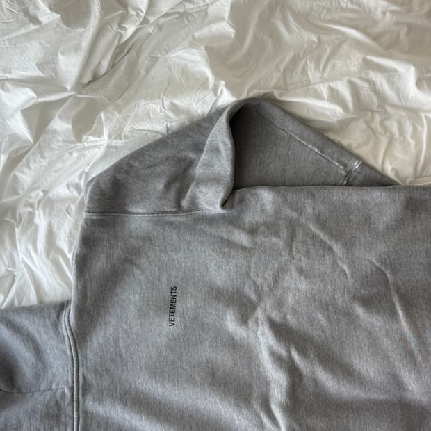 [VETEMENT] 베트망 회색 후드티
