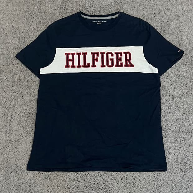 (M) 타미힐피거 빅로고 자수 반팔 티
