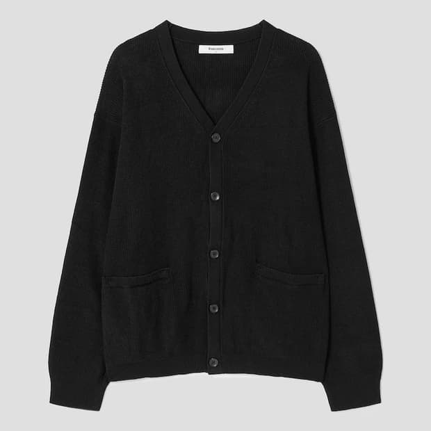 (새상품 택포가격) 에잇세컨즈 강연 와이 가디건 블랙 M