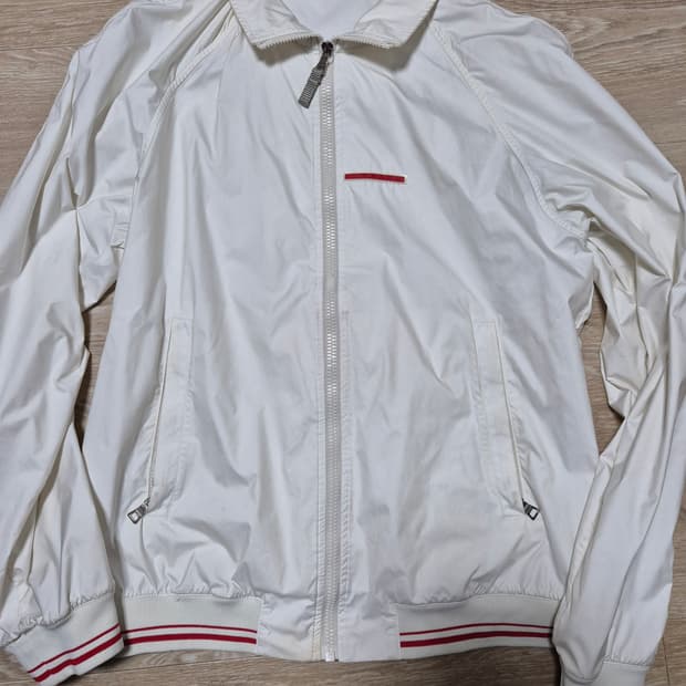 프라다 스포츠 나일론 집업자켓 화이트