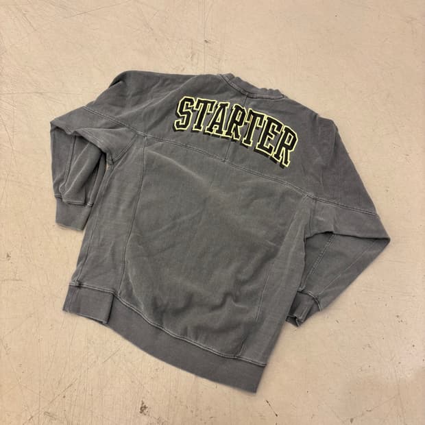 스타터 피그먼트 빅로고 맨투맨