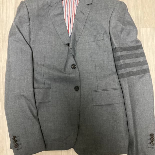[Thom Browne] 톰브라운 클래식 그레이 블레이저 (사이즈 3)