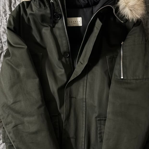 산드로 카키 패딩 M