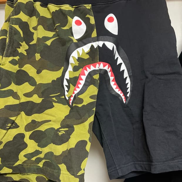 베이프 블랙 카고믹스 반바지