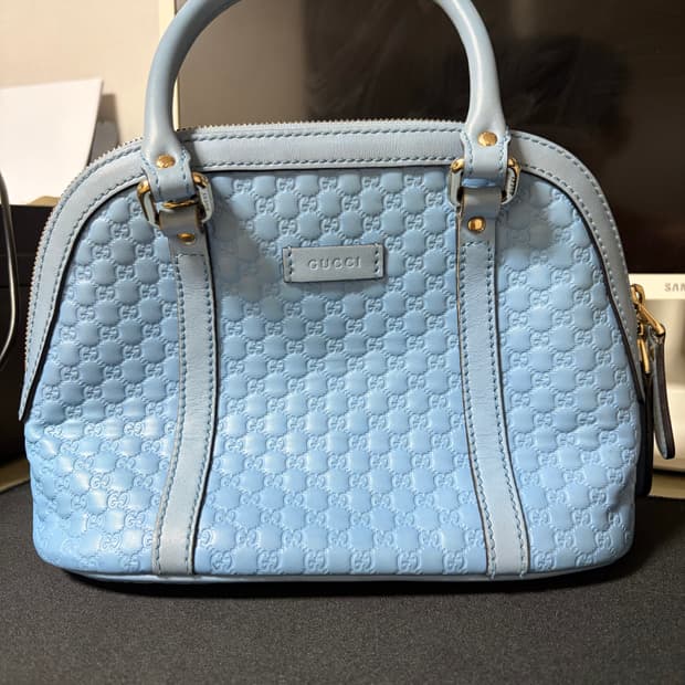 구찌 마이크로 GG 시마 돔 숄더백