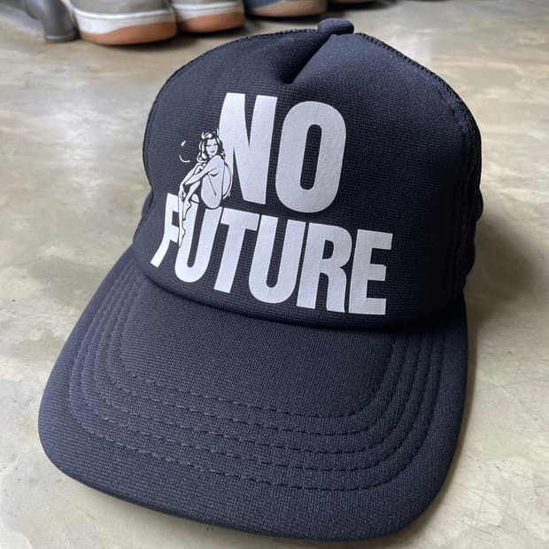 히스테릭 글래머 NO FUTURE 매쉬 블랙