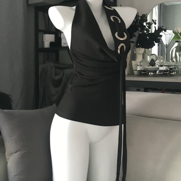 ༒ Eyelet Halter Top
