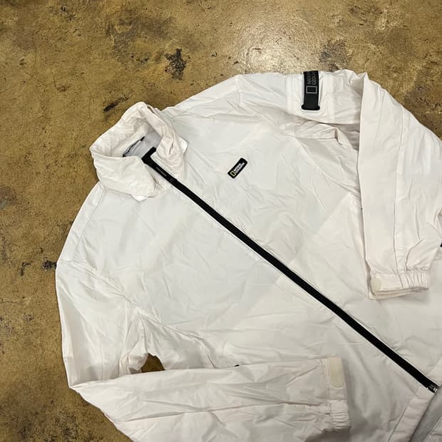 [정품/M] 내셔널지오그래픽 화이트 바람막이 자켓 b14