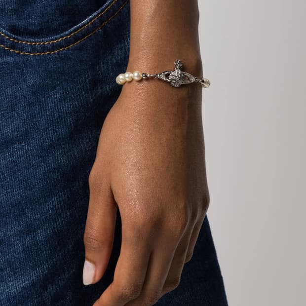 비비안웨스트우드 미니 바스릴리프 진주 팔찌