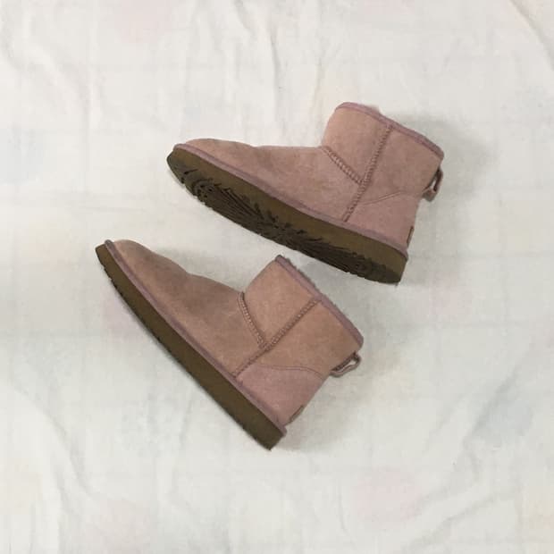UGG 어그 클래식 미니 부츠 핑크
