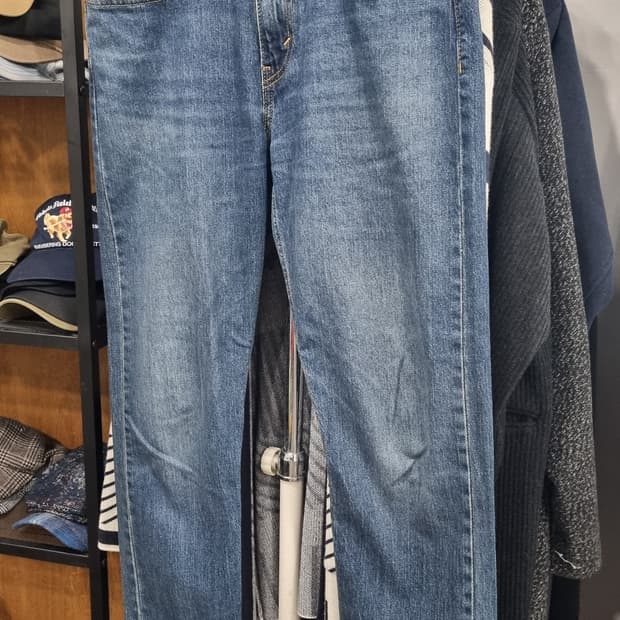 LEVI'S 테이퍼드 데님팬츠(502) 허리반품41(31~32size)