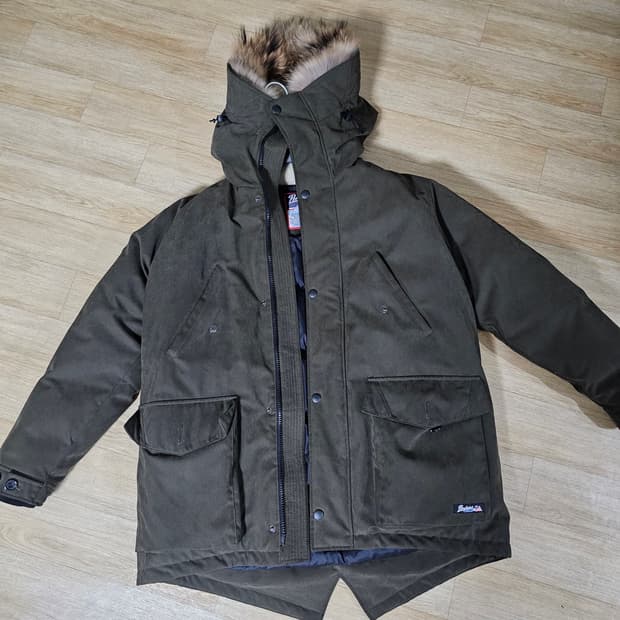 펜필드 아메리칸 후삭 다운 패딩 카키 L