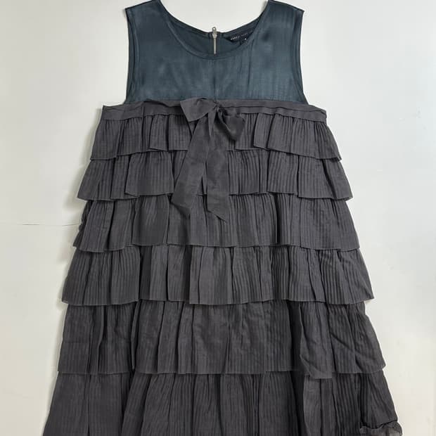 Marc by Marc Jacobs 러플 미니 슬리브리스 원피스