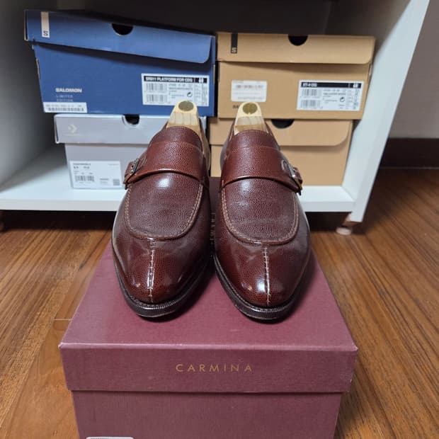 Carmina 버건디 그레인 레더 몽크 스트랩 로퍼