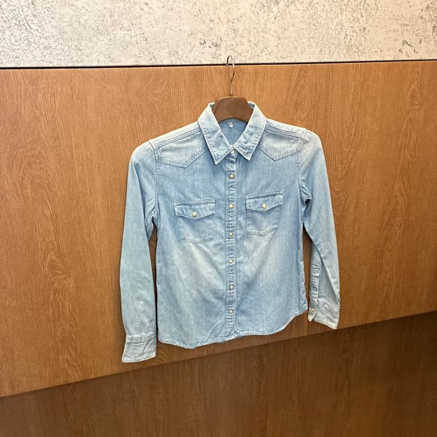 빈티지 데님 셔츠 긴팔 플랩 포켓 버튼 디테일 스카이 블루 k489