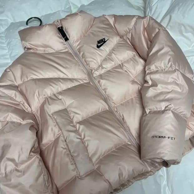 나이키 써마핏 패딩 핑크